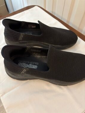 Skechers Black Slip-In Perforated Walking Sneakers